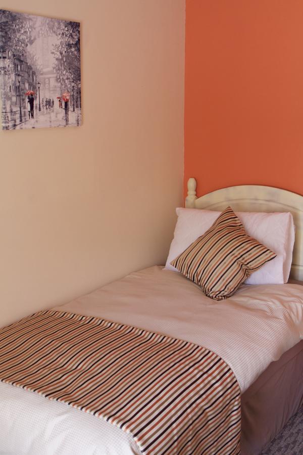 The Fox Inn, Wilbarston Екстер'єр фото